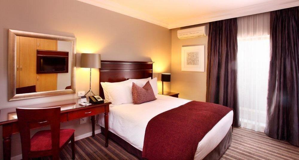 Southern Sun Katherine Street Johannesburg Dış mekan fotoğraf
